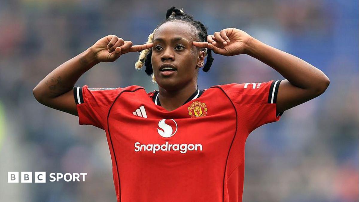 Melvine Malard: Chelsea to sign Man Utd forward for about £850,000